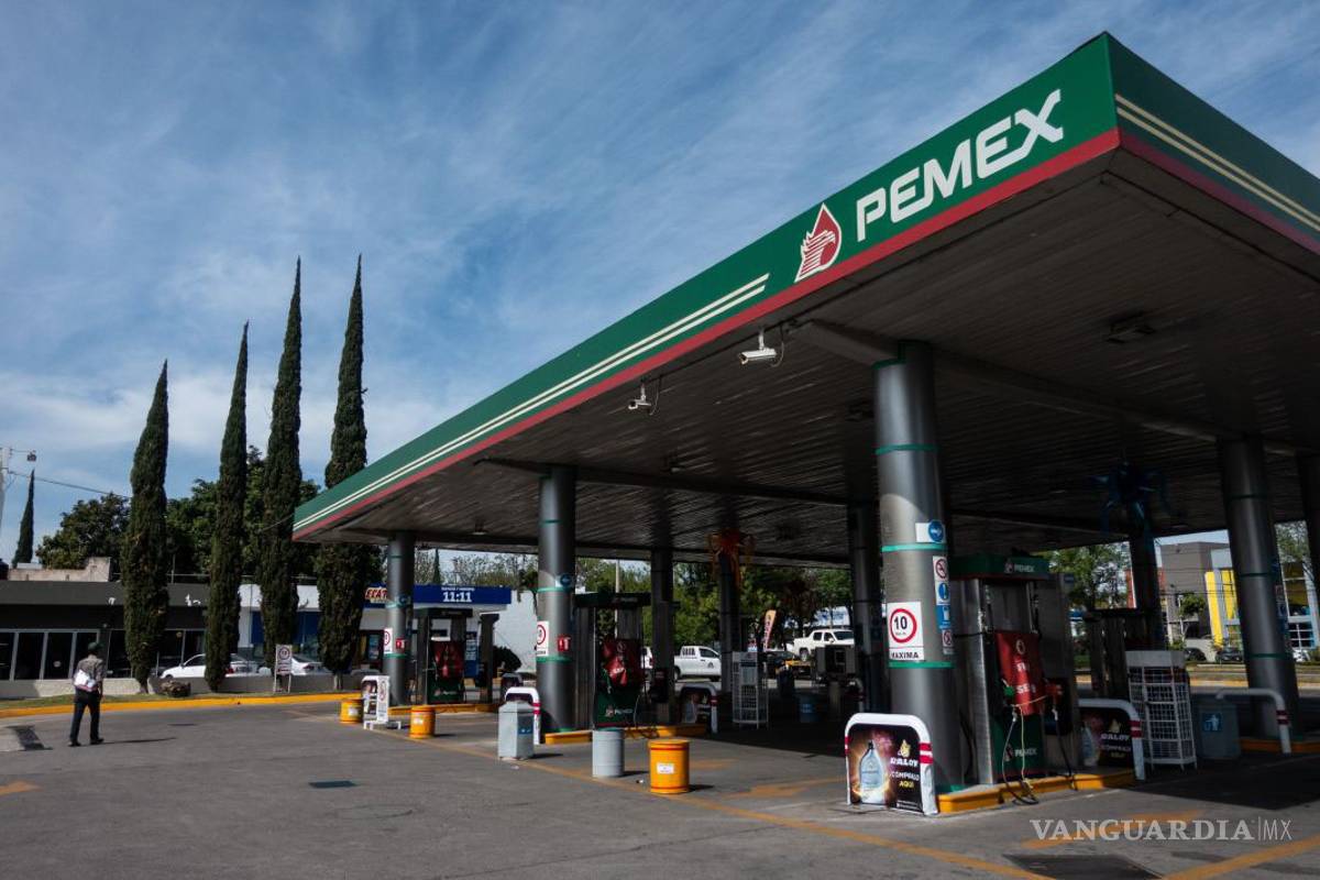 ‘Reservan’ gasolineras de Saltillo combustible a funcionarios, revela monitoreo