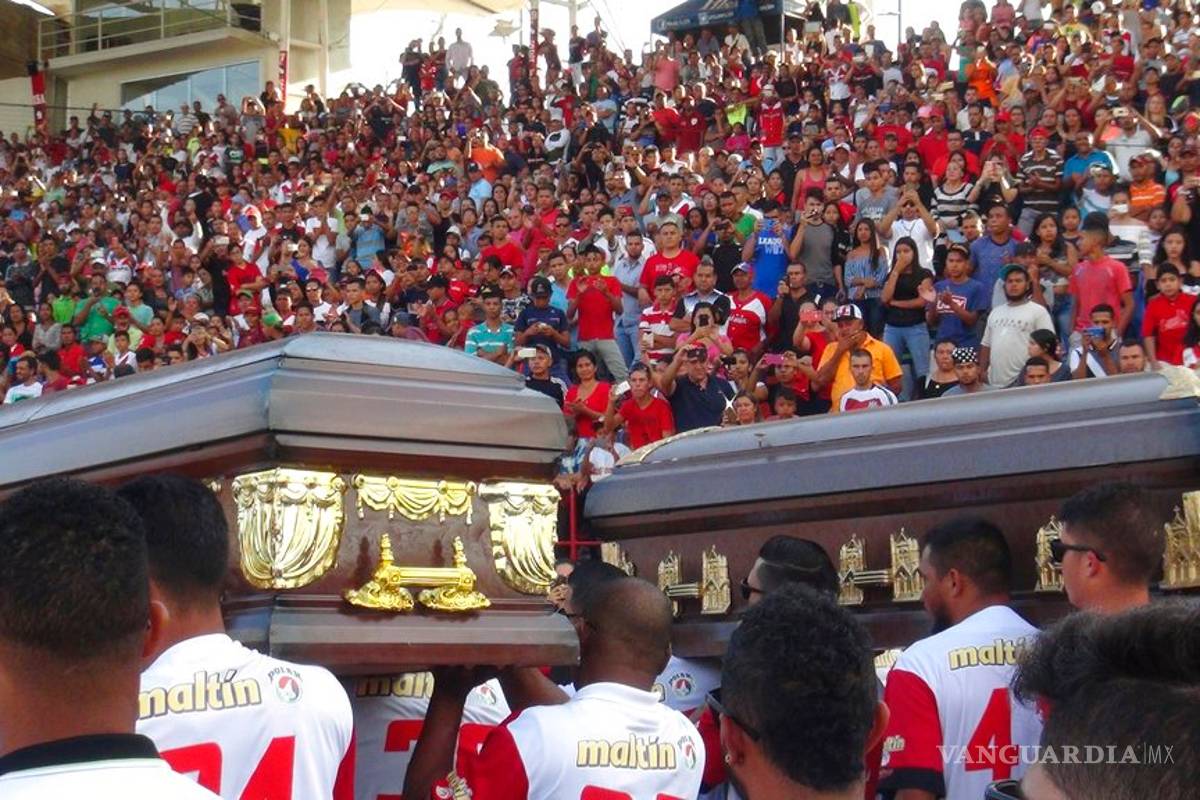 Ordenan detención de 4 hombres por muerte de peloteros