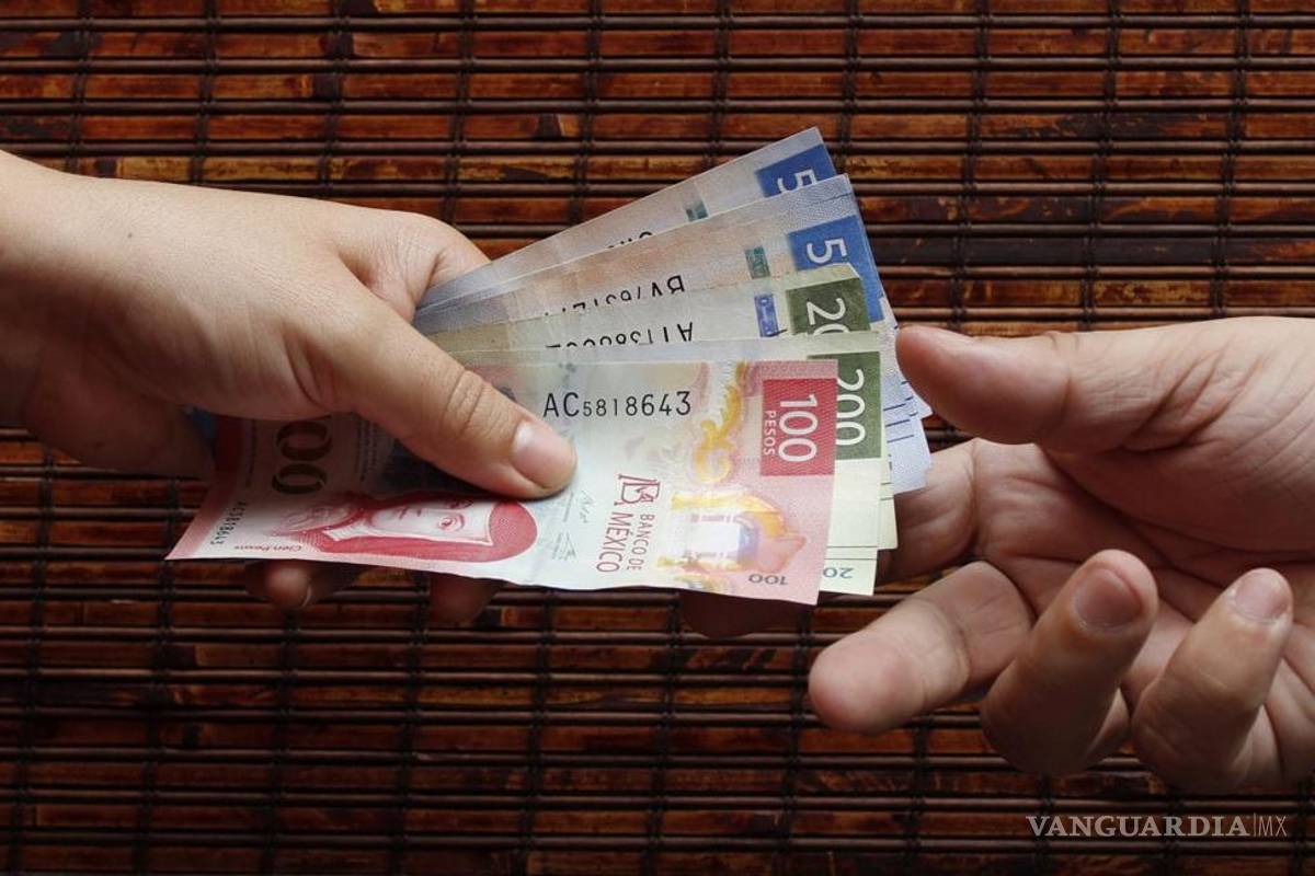 ‘Seguirá aumentando el salario mínimo’... Claudia Sheinbaum confirma incrementos; así quedaría en 2026