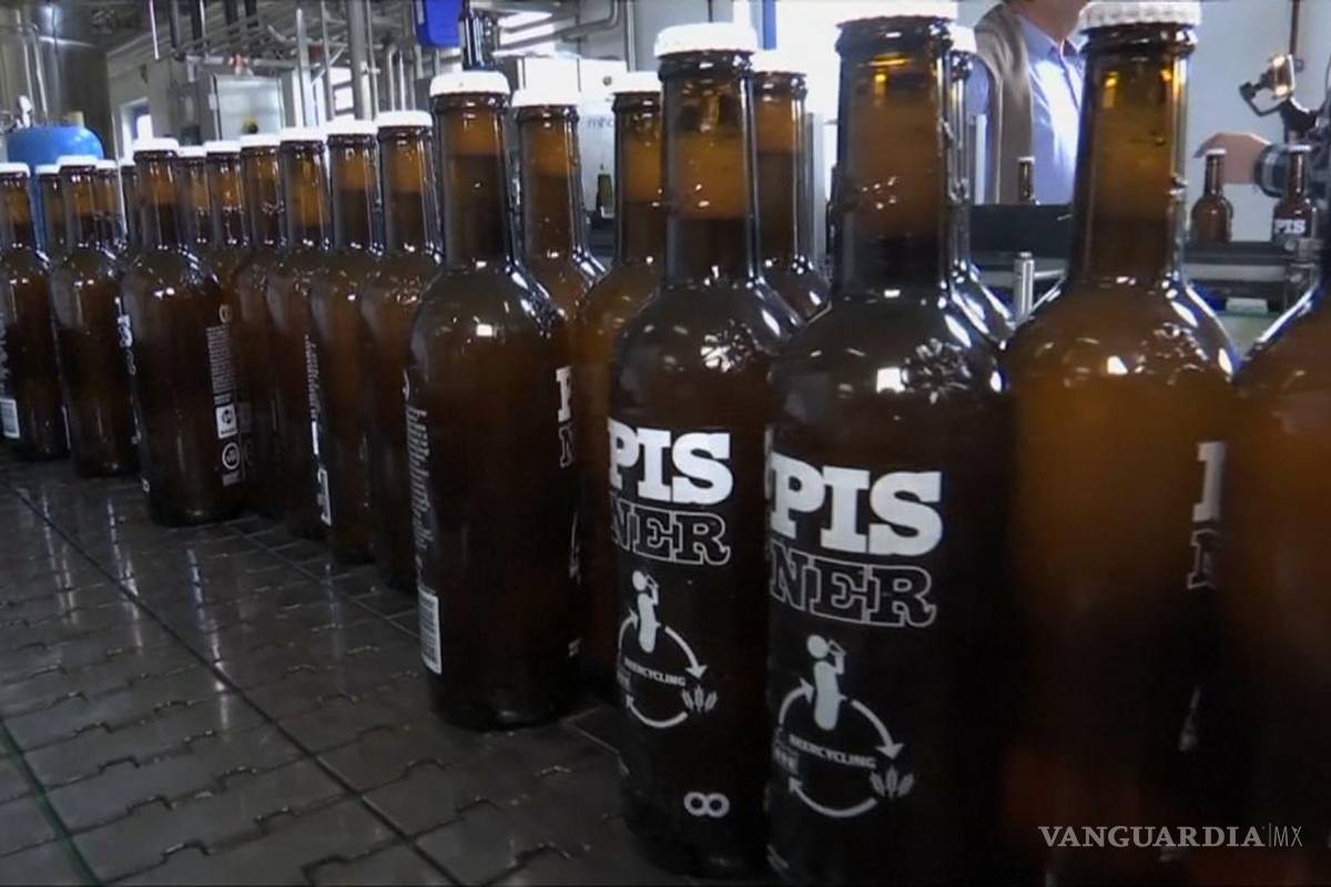 Cerveza Pisner, hecha con 'pis' u orina humana