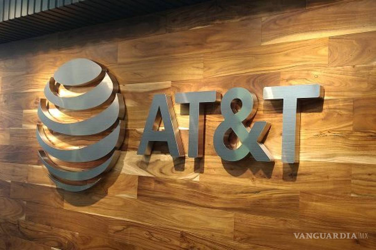 AT&amp;T, Bimbo y Scotiabank, líderes en diversidad e inclusión laboral
