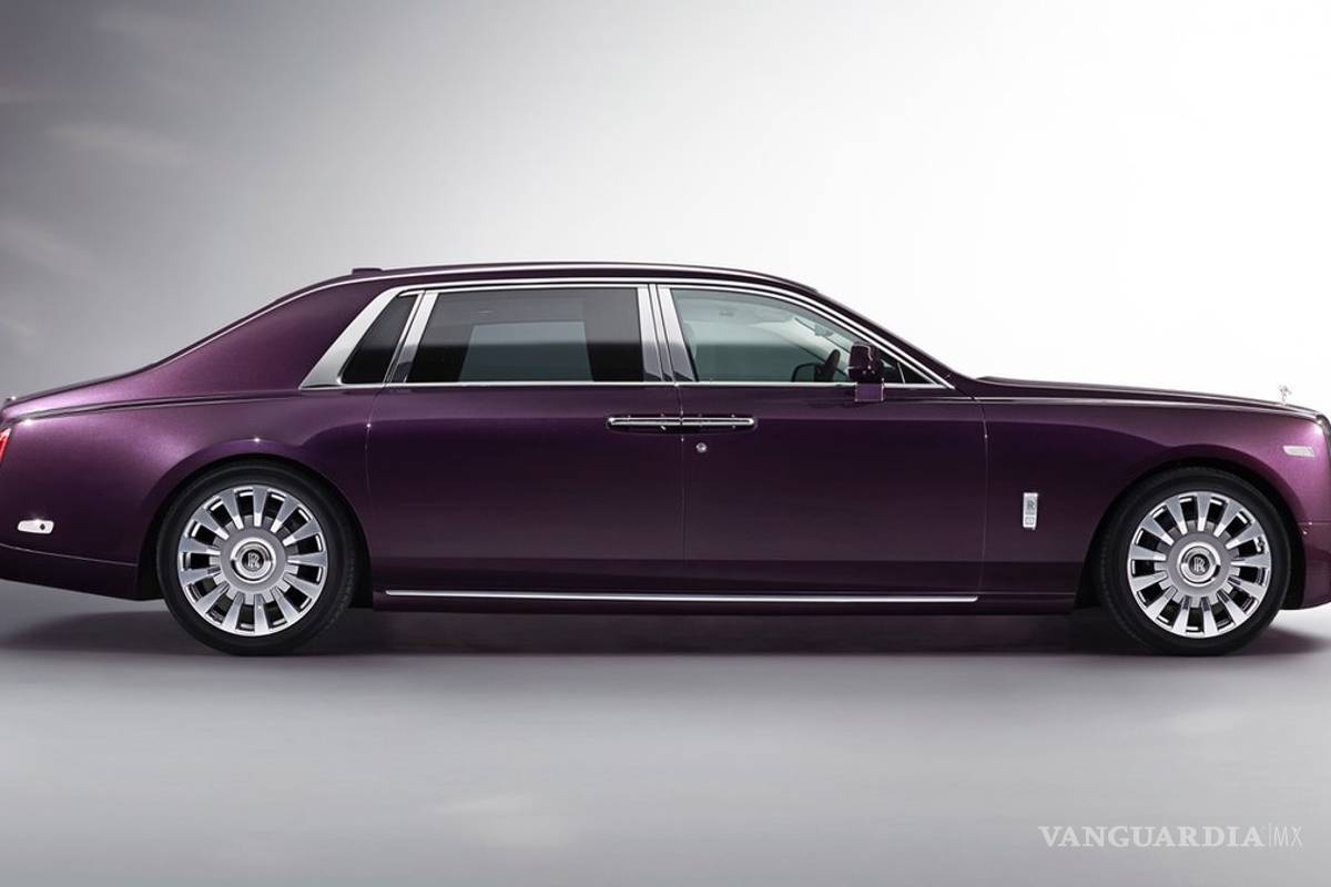 $!Rolls-Royce presentó el auto más lujoso que ha diseñado en su historia