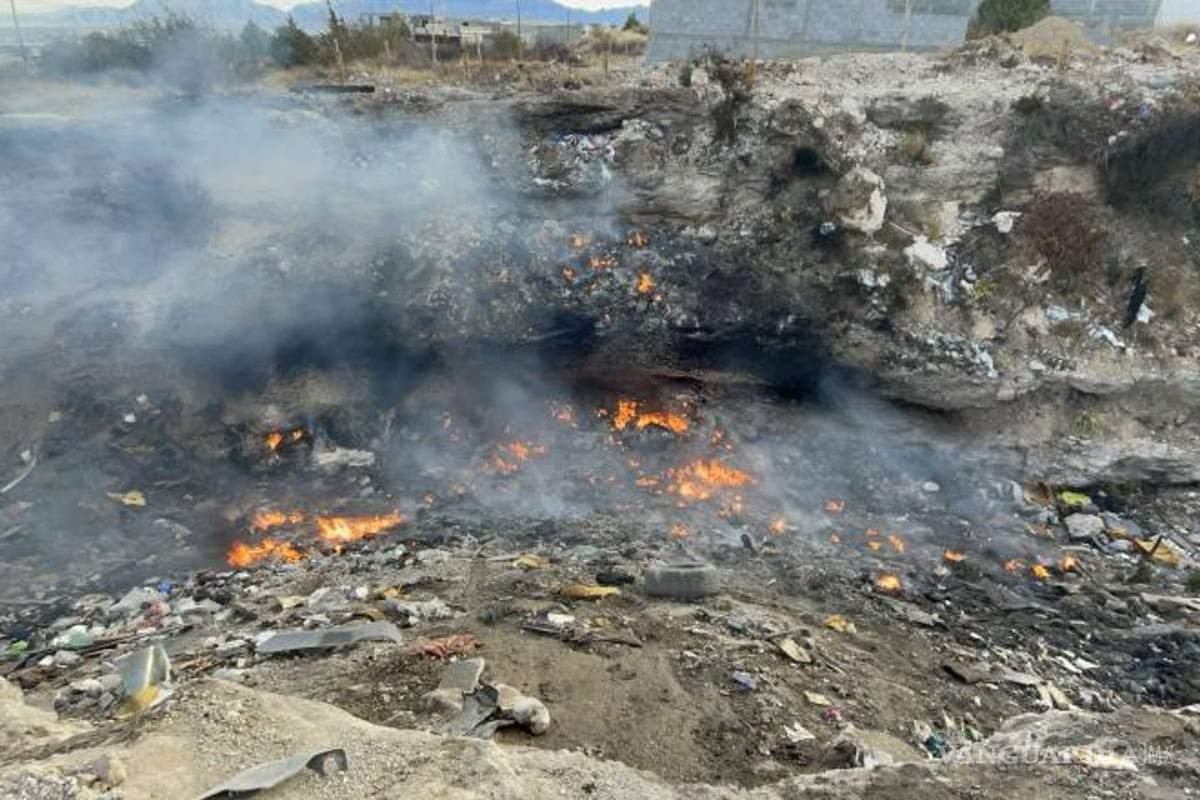 $!Vecinos reportaron la columna de humo que era visible desde varios puntos de la ciudad.