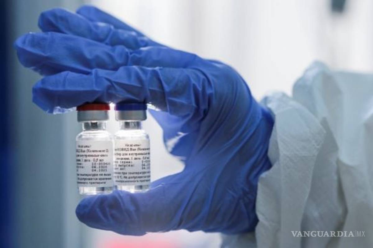 Vacuna rusa Sputnik V alcanza una eficacia del 91.6%, según un ensayo con 20 mil participantes