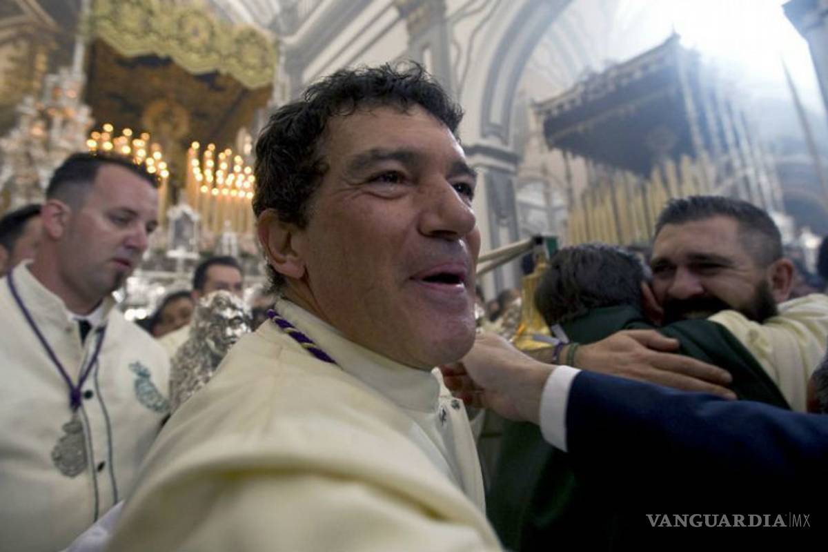 Antonio Banderas pasa Semana Santa en Málaga junto a su hija Stella