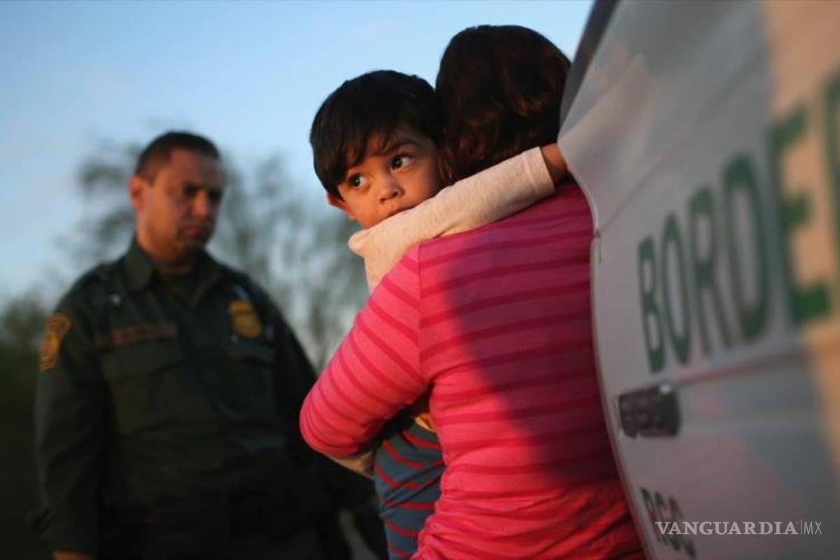 A un mes de elecciones, Trump evalúa nuevo plan para separar familias en la frontera