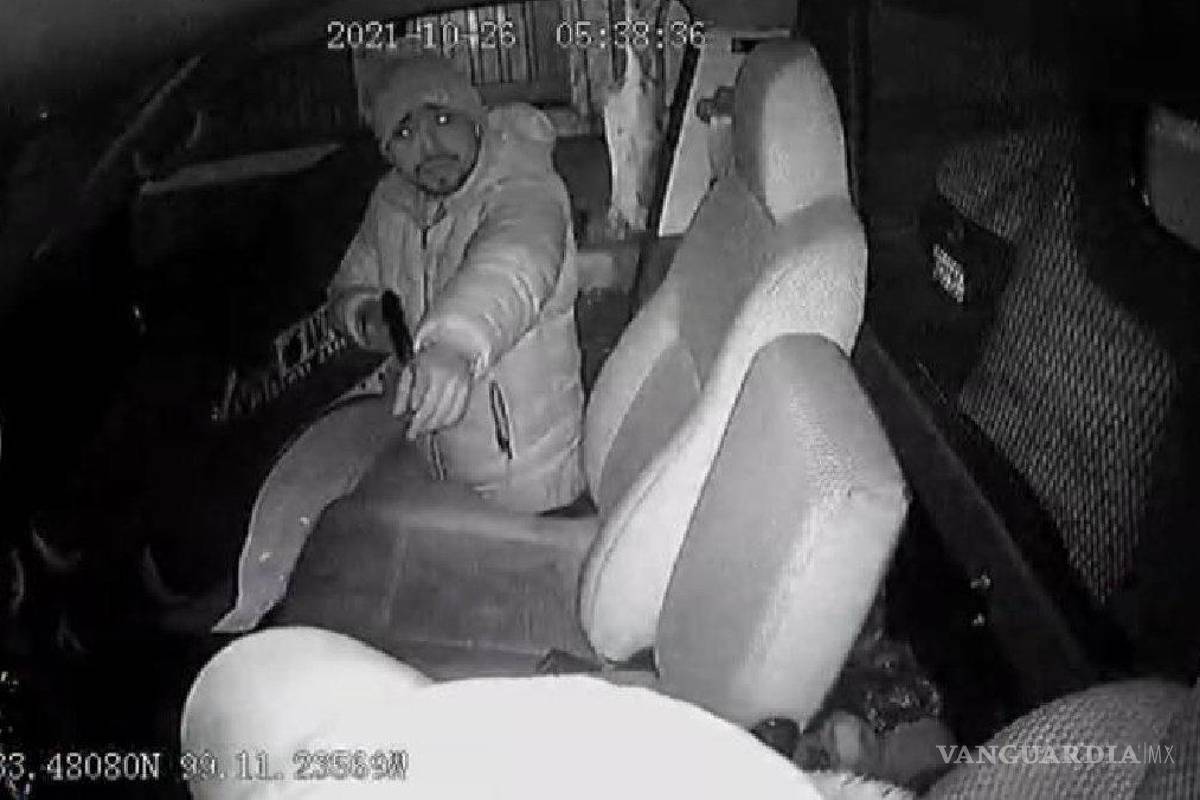 El impactante momento en que disparan en la cabeza a chofer durante asalto a combi en Tlalnepantla (video)