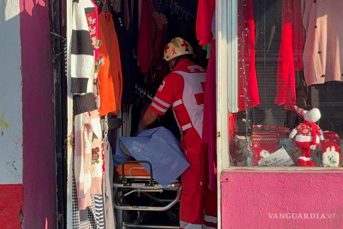 Agreden y apuñalan a adulto mayor durante asalto en la Zona Centro de Saltillo