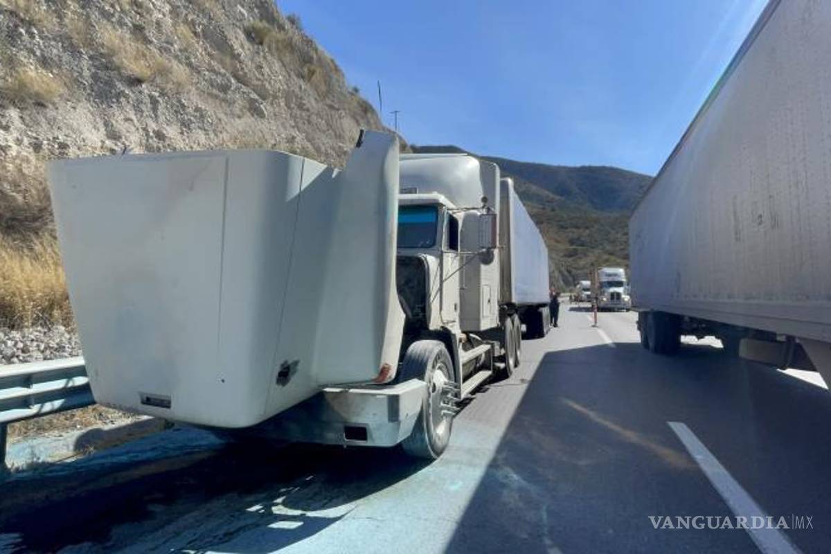 $!Elementos de la Guardia Nacional controlaron el tráfico para prevenir más accidentes.