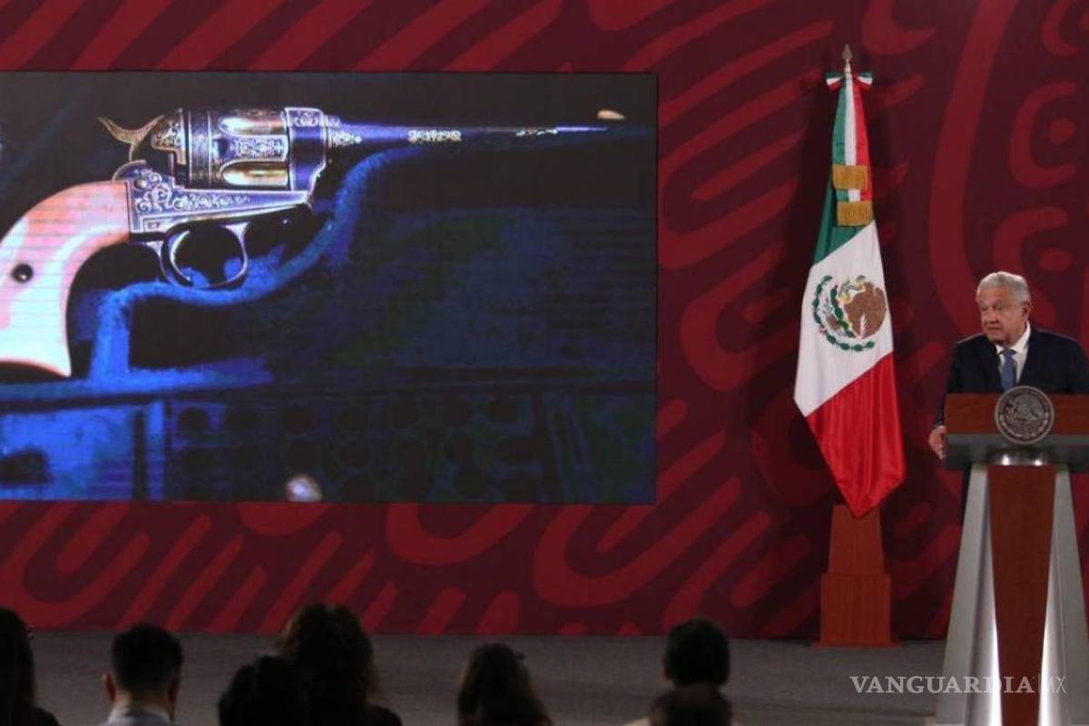 Pistola de Francisco Villa ya está en un museo: AMLO
