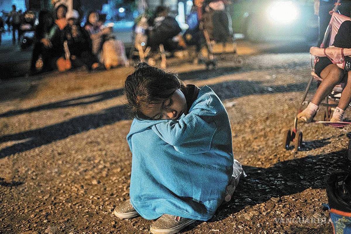 Traficantes abandonan a 56 menores migrantes en Chiapas