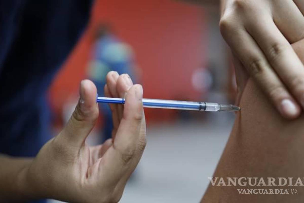 Disponibles poco más de 300 vacunas Moderna para docentes rezagados en Saltillo