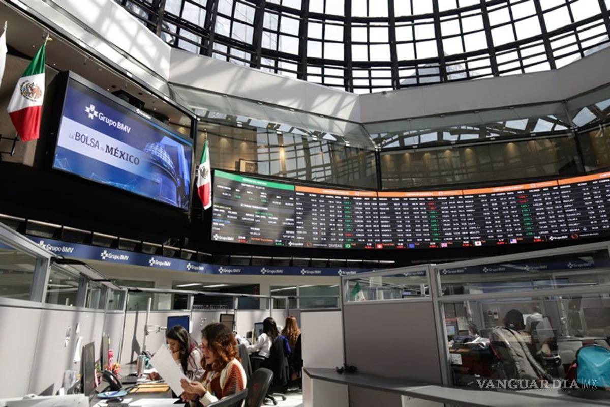 BMV pierde 0.41% en la apertura del lunes, presionada por el comportamiento de Banorte