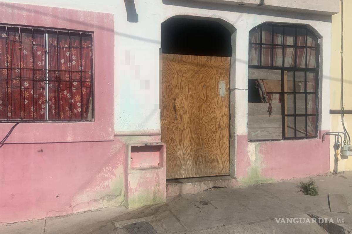 Bebé lucha por su vida al caerle encima un mueble dentro de su domicilio en Saltillo
