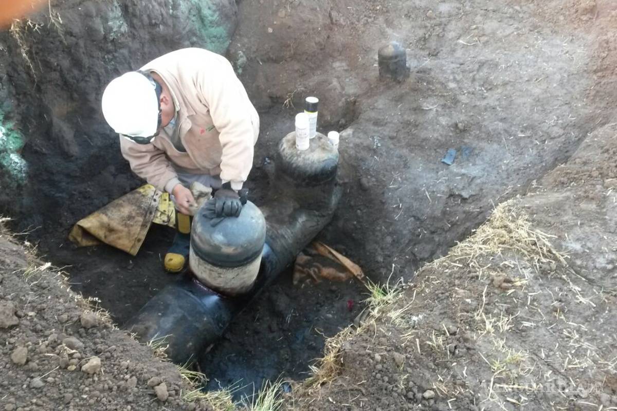 Pierde Pemex por ordeña 8% de la gasolina que produce