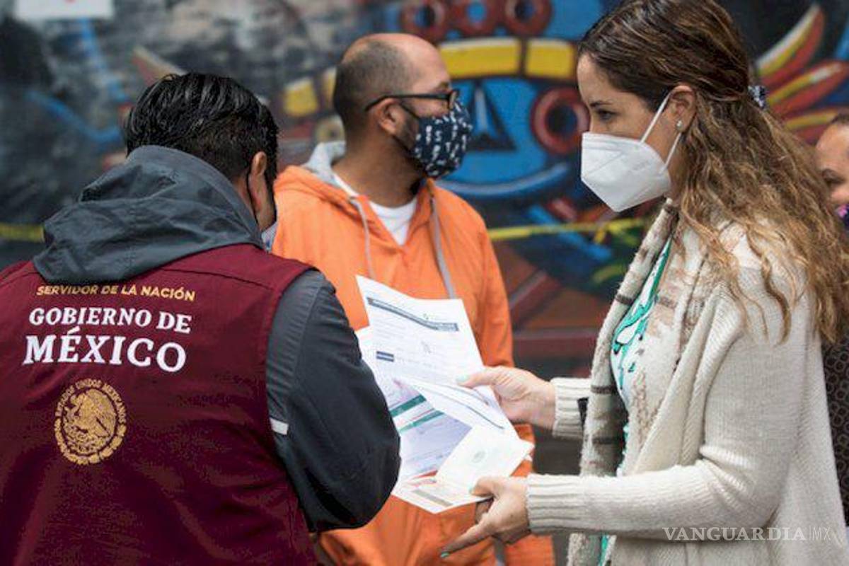 Hay más beneficiarios de programas sociales de la 4T que empleados que pagan impuestos