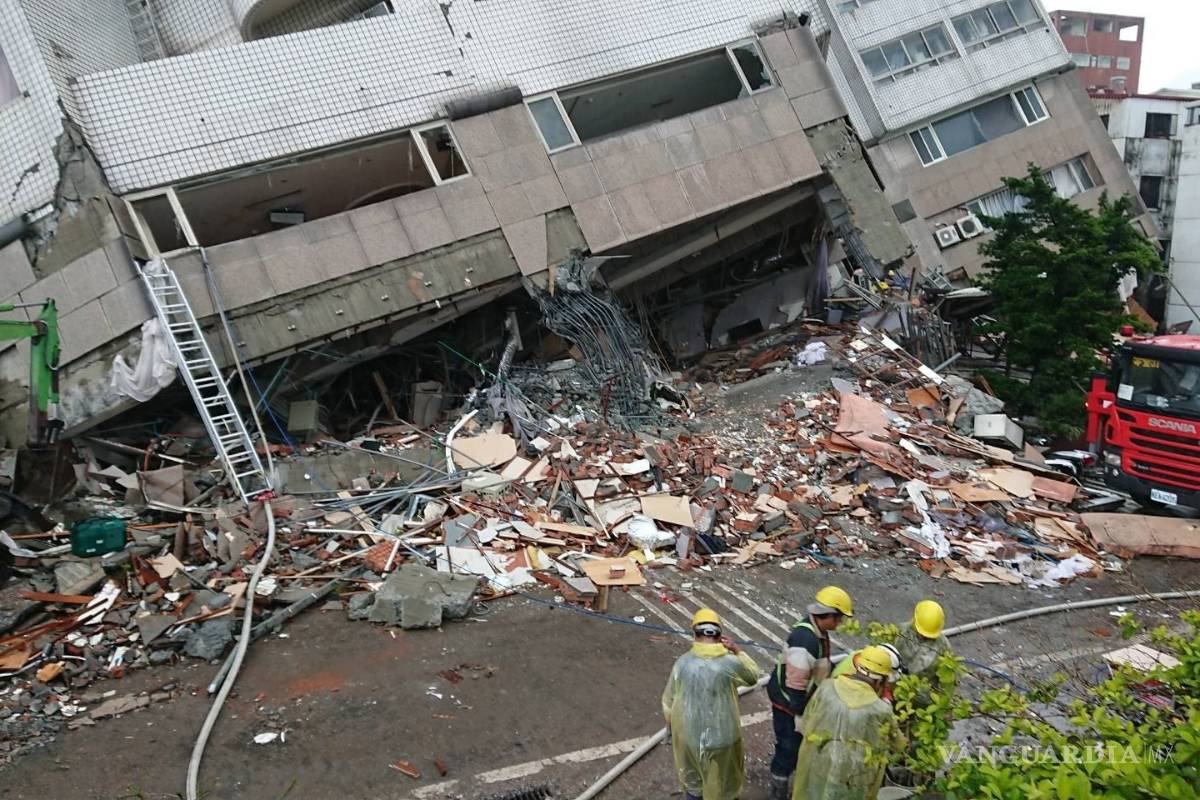 Tras el terremoto en Taiwan, continúa la búsqueda de supervivientes