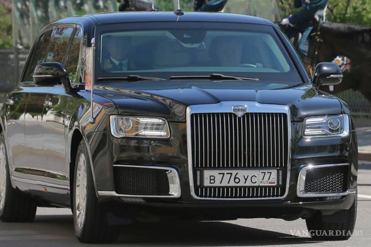 Putin la tiene más grande y poderosa que Trump, así es su nueva limusina