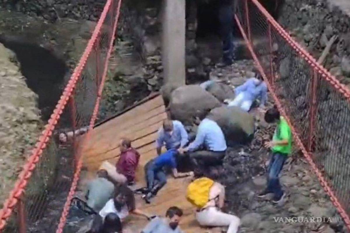 Colapsa puente colgante en plena reinauguración en Cuernavaca; alcalde y su esposa entre los heridos