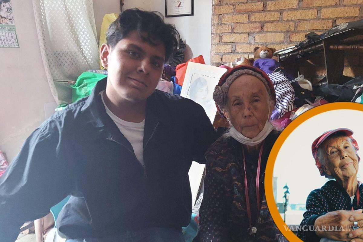 Saltillo: Entregan fotos a ‘Mine’, la mujer que se viralizó luego de que la retrataran en el centro (Video)