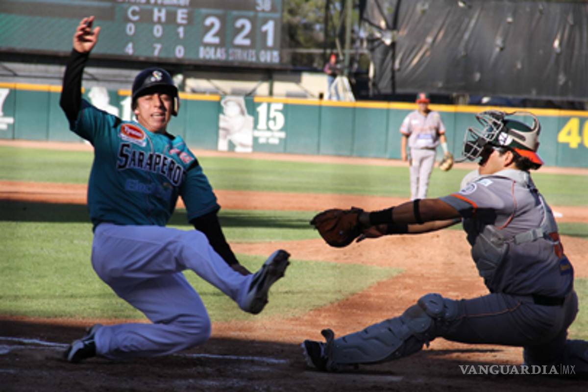 Daniel Castro, quien debutó en la LMB con Saraperos de Saltillo, llega a los Toros de Tijuana