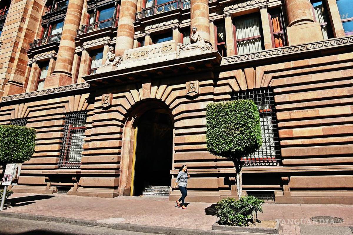El Banco de México estimó que se mantendrá la debilidad económica del país