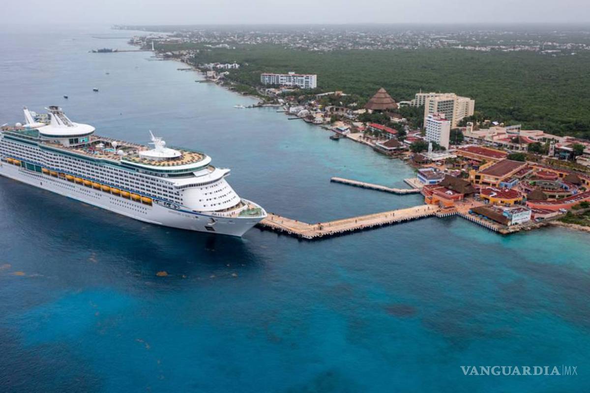 Por brote impiden desembarco en Puerto Vallarta