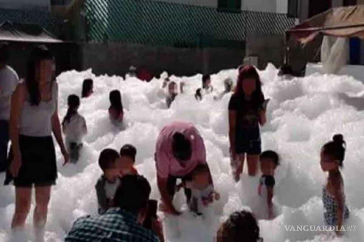 Hacen fiesta para niños ¡con espuma! en San Luis Potosí, pese a cuarentena