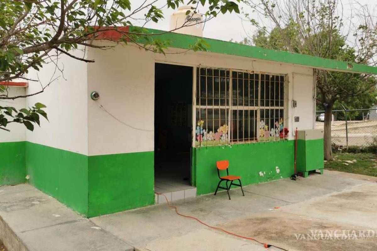 Denuncian despojo en primaria rural de Monclova tras entrega de recursos educativos