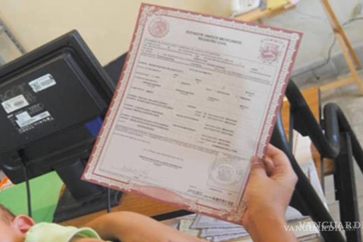 Realizan campaña para aclarar errores en actas y tramitar copias certificadas en Monclova