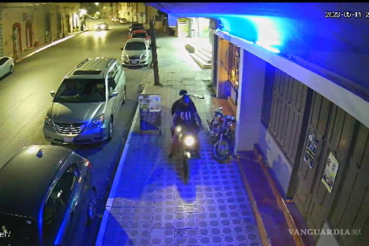 Sonidero de bar en Zona Centro de Saltillo sufre robo de su motocicleta mientras trabajaba