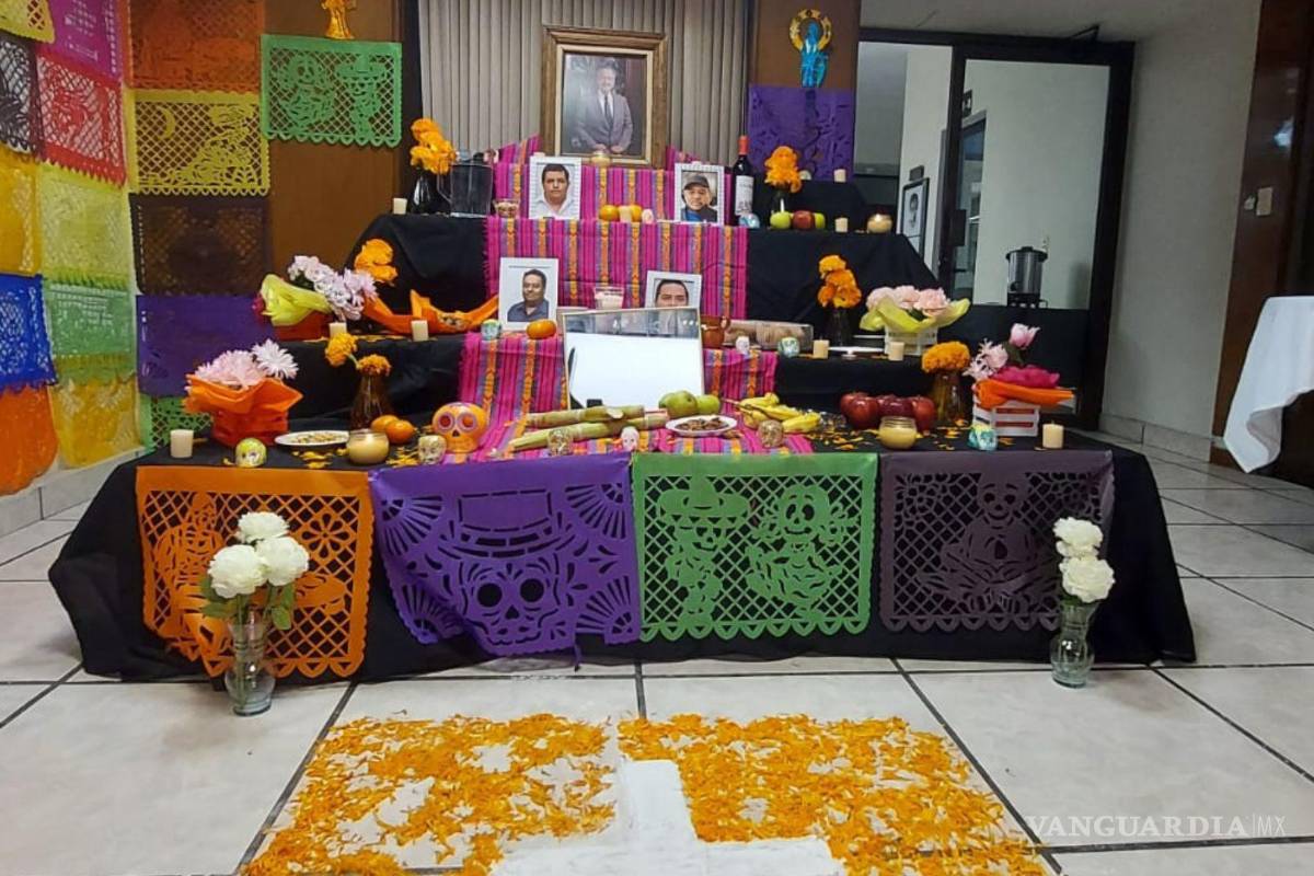 ¿Ya viste estos altares en Saltillo? Dedicados a familiares, Walt Disney, Juan Gabriel, Cri-Cri y más (Fotos)