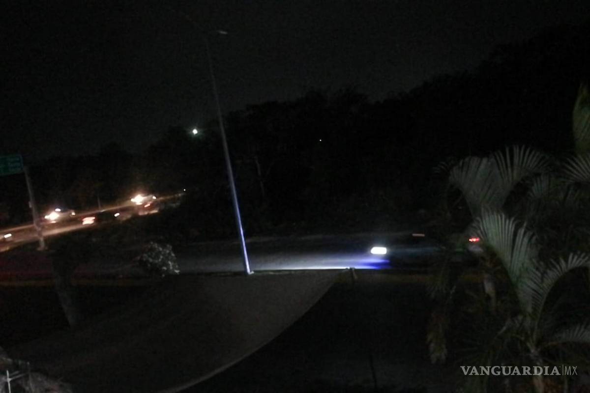 Apagón de más de 12 horas en Playa del Carmen provoca molestias de vecinos