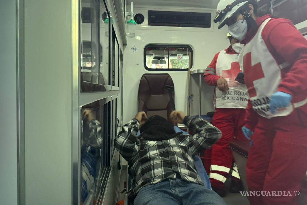 Motociclista lesionado tras accidente en el bulevar Musa de León, en Saltillo (VIDEO)