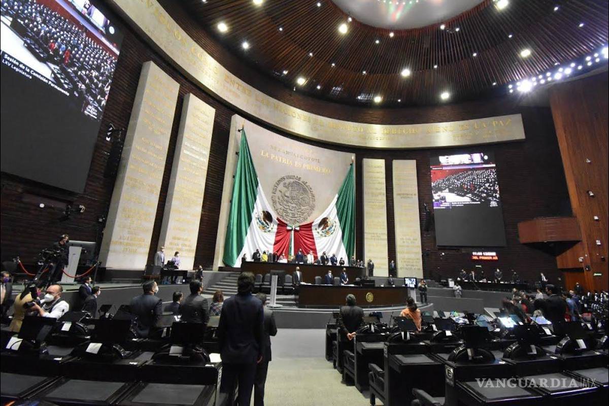 Estas empresas envían a sus representantes, algunos ex funcionarios, a persuadir a diputados