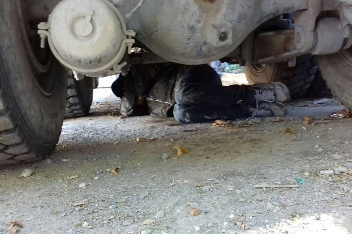 Intenta matarse, falla y policías lo detienen en Arteaga