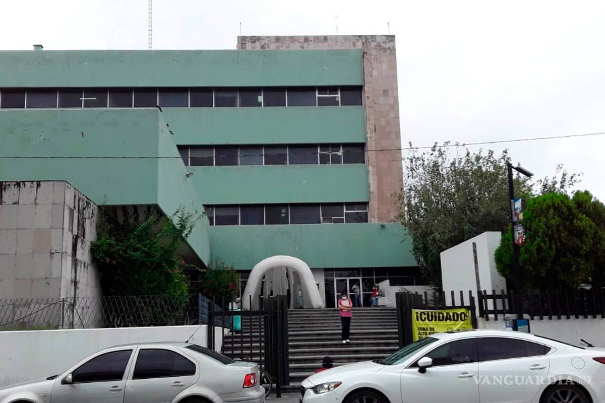 Golpea familiar de paciente COVID a trabajadora Social del IMSS en Monclova