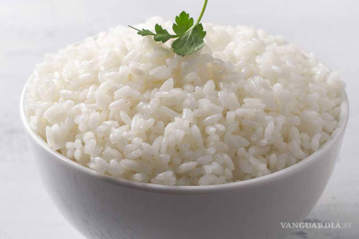 ¿El arroz que comes es de ‘plástico’?... te contamos si en verdad existe y cómo detectarlo