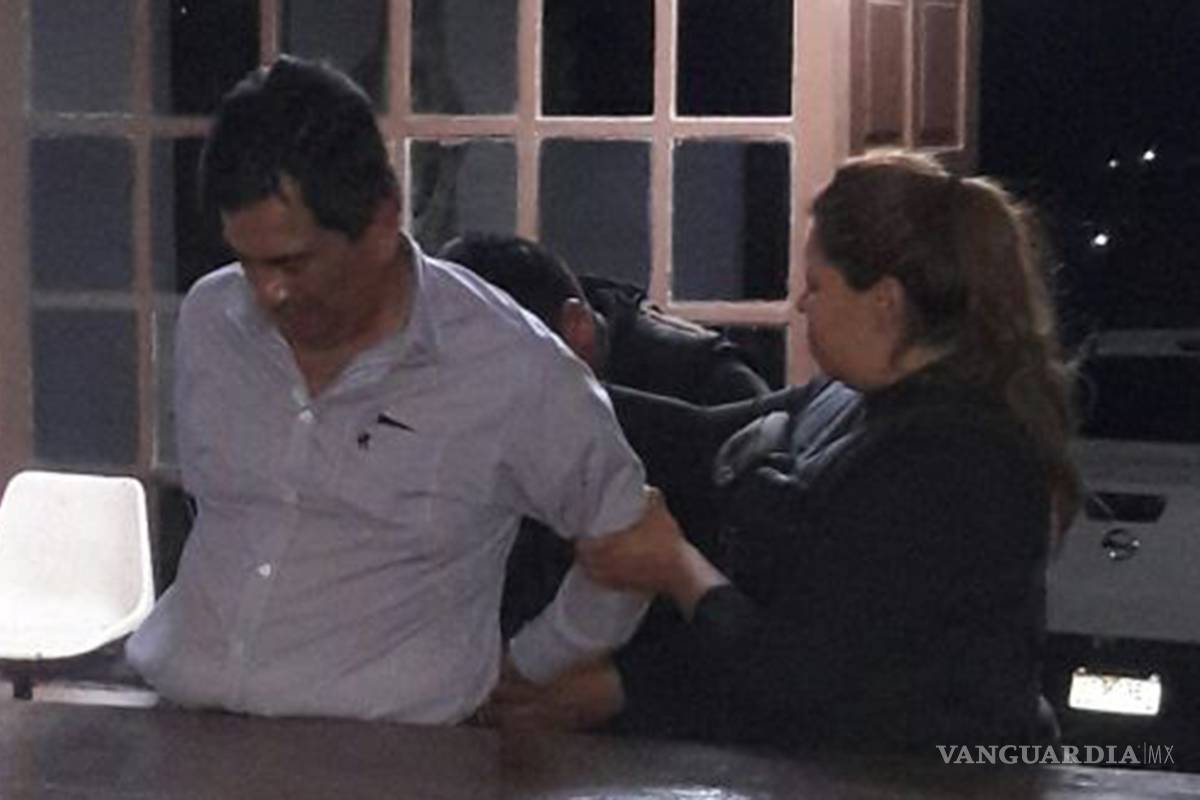 Detienen a Marco Antonio Roque, regidor de General Cepeda... ¡por orinar en vía pública!