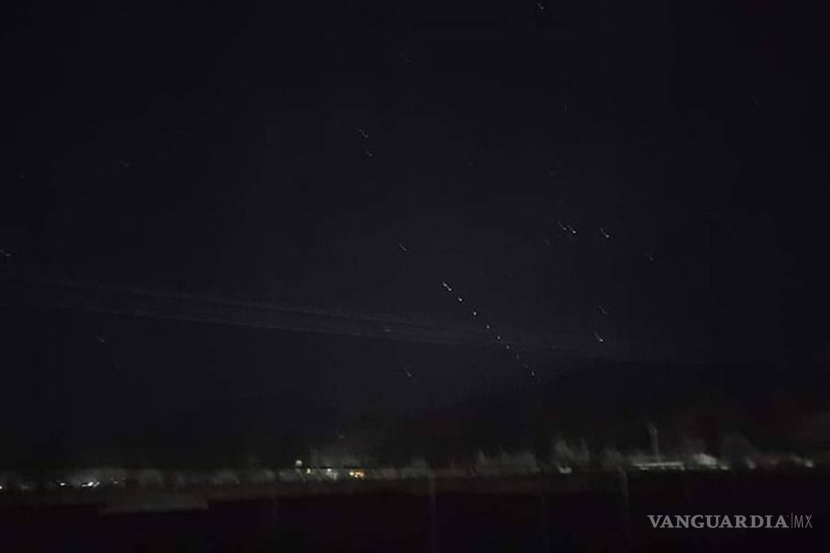 Aparece OVNI en cielo de Torreón; usuarios señalan que visitan la tierra por COVID-19