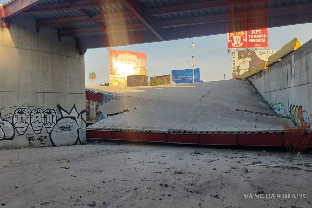 Colapsa estación del Metrobús en Torreón; no hay lesionados