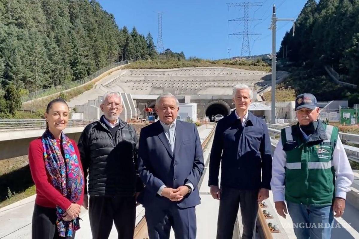 Se compromete AMLO a inaugurar Tren Interurbano en 2023