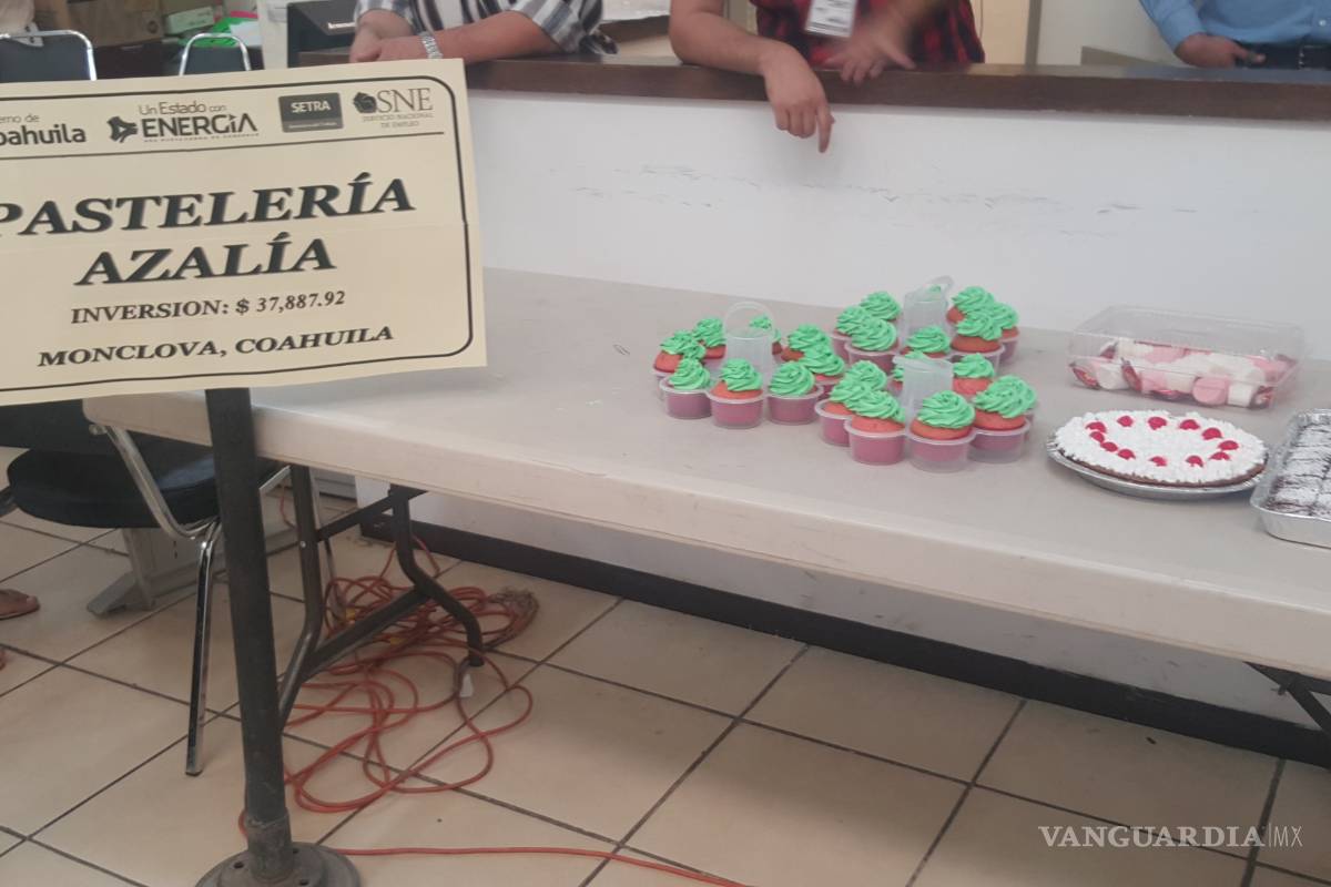 $!Entregan apoyos al autoempleo en Monclova