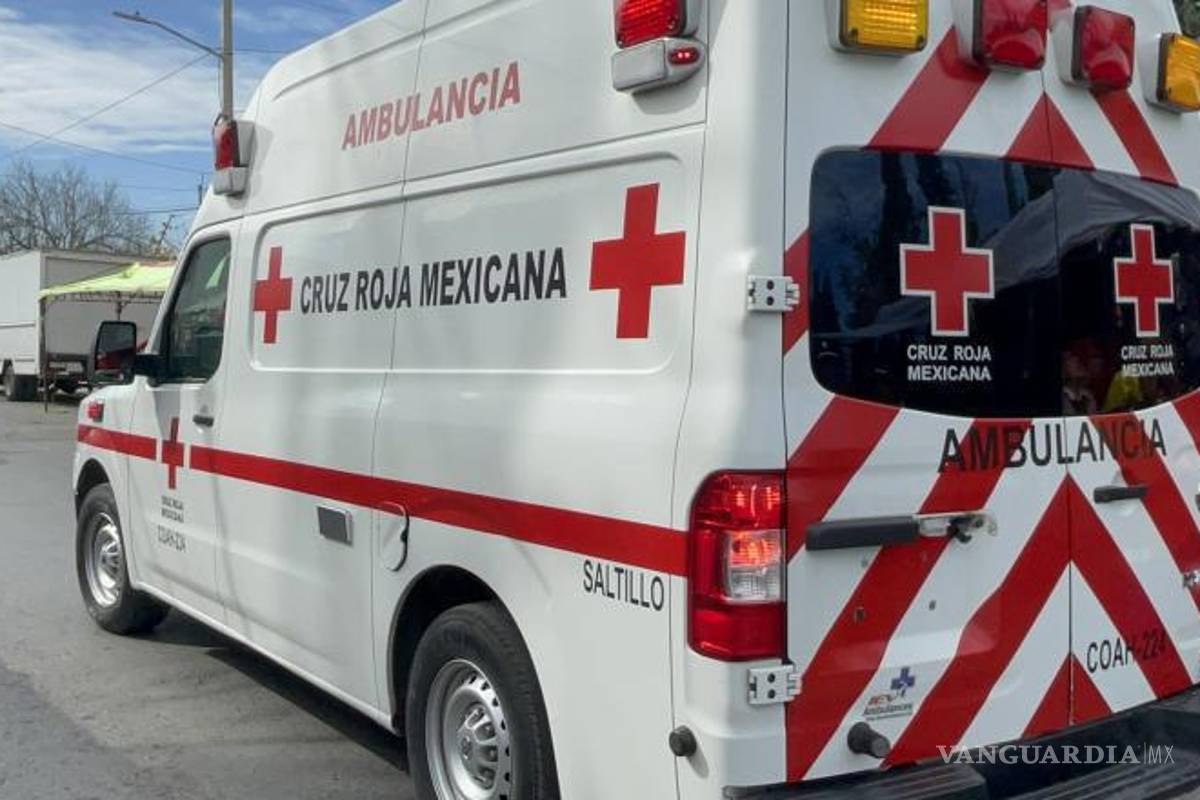 $!La mujer fue conducida a un hospital para descartar lesiones que pongan en riesgo su vida.