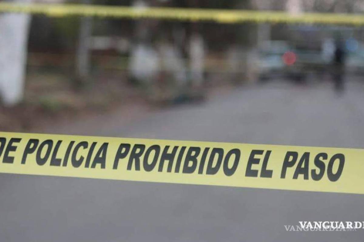 Muere mecánico aplastado por un auto que reparaba en Monclova