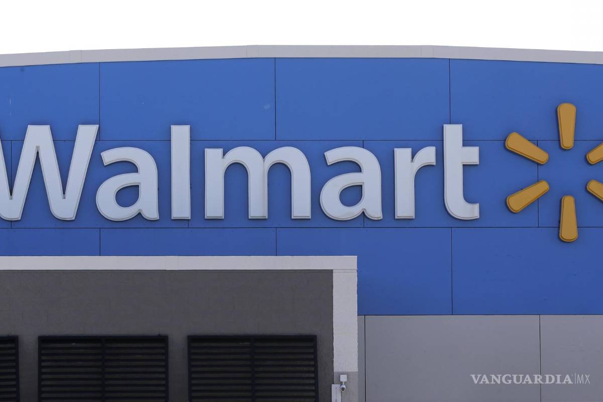 Tras señalamientos de activistas conservadores, Walmart revierte sus políticas de diversidad e inclusión