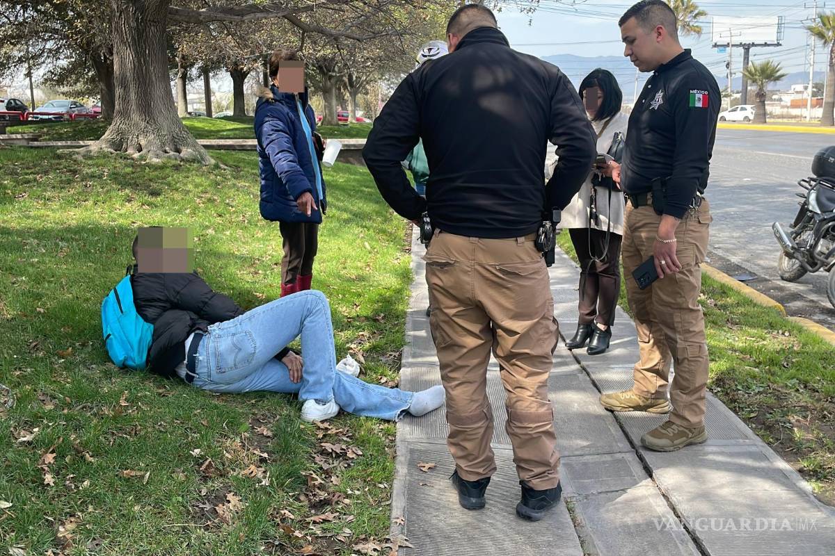 Motociclista sufre choque en periférico LEA de Saltillo; resulta herido