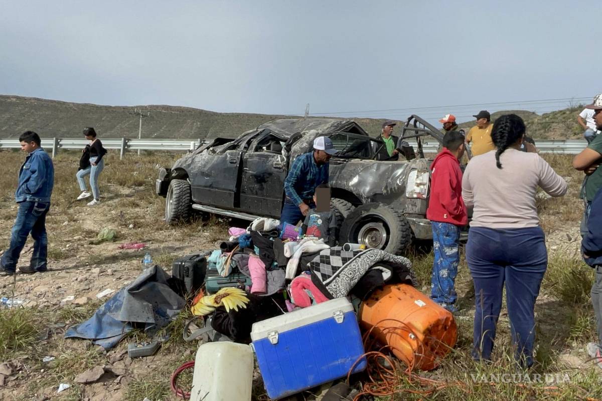 Volcadura en carretera Torreón-Saltillo deja 4 lesionados; familia asegura que auto les cerró el paso