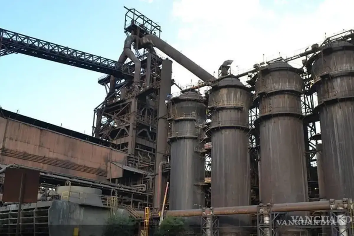 Corrupción, sobredeuda y gestión financiera, posibles causas del colapso de AHMSA