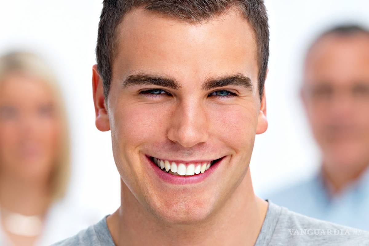 La sonrisa en los hombres ¿los vuelve irresistibles?